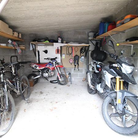 3 Chambres - Tres Grand Jardin Privee - Terrasse Privee - Garage Velo Et Moto - Parking Voiture Privee Dans La Propriete - Gere Par Presta-Zen'Services Thierville-sur-Meuse エクステリア 写真
