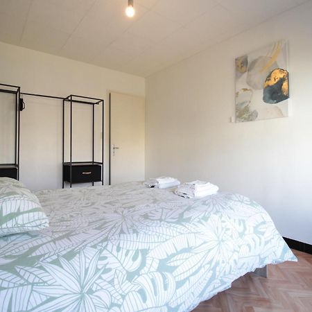 3 Chambres - Tres Grand Jardin Privee - Terrasse Privee - Garage Velo Et Moto - Parking Voiture Privee Dans La Propriete - Gere Par Presta-Zen'Services Thierville-sur-Meuse エクステリア 写真