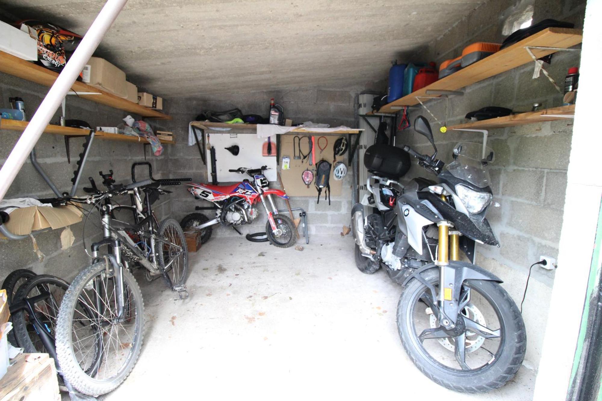 3 Chambres - Tres Grand Jardin Privee - Terrasse Privee - Garage Velo Et Moto - Parking Voiture Privee Dans La Propriete - Gere Par Presta-Zen'Services Thierville-sur-Meuse エクステリア 写真